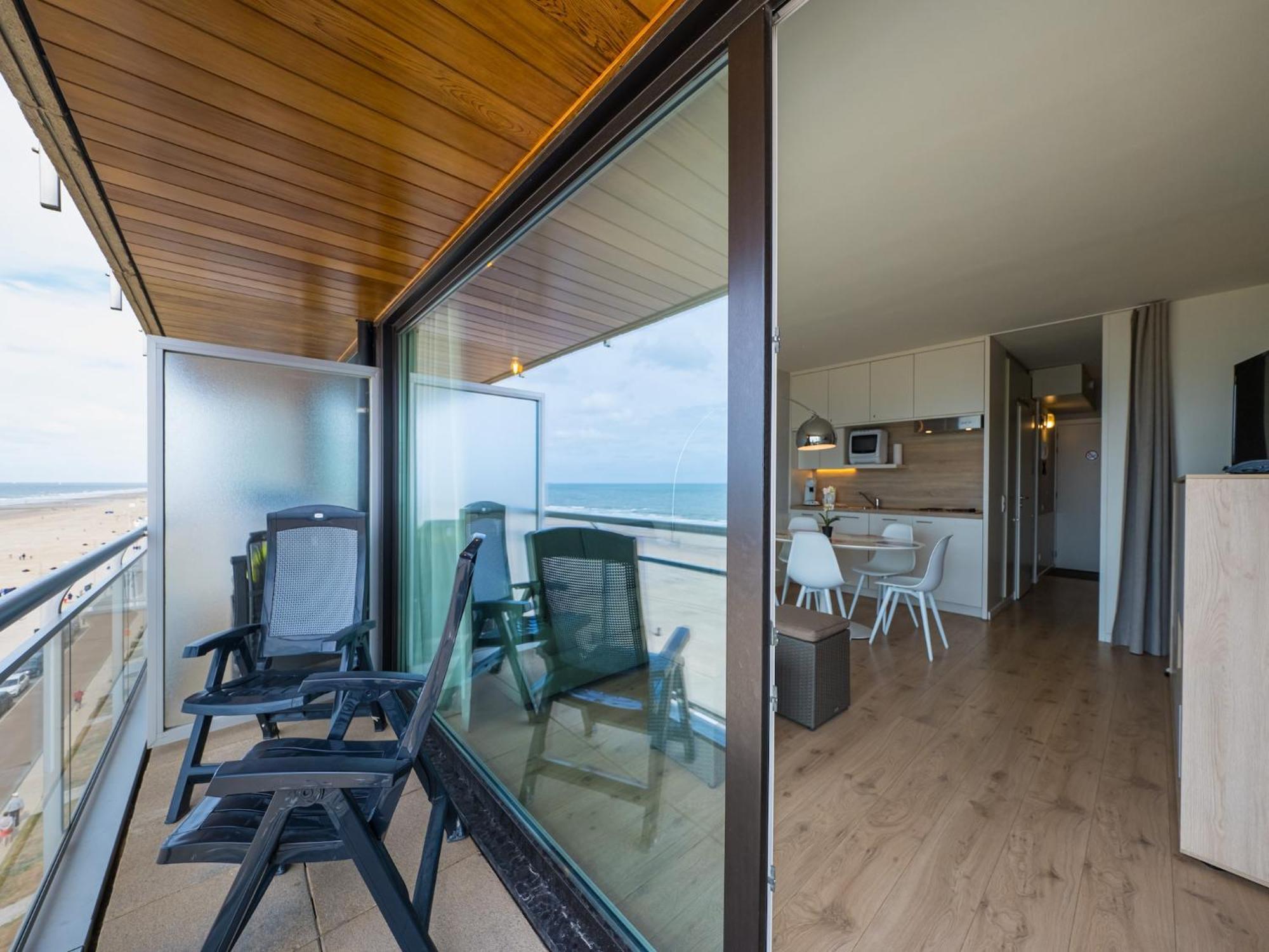 Apartment On 6th Floor For Family