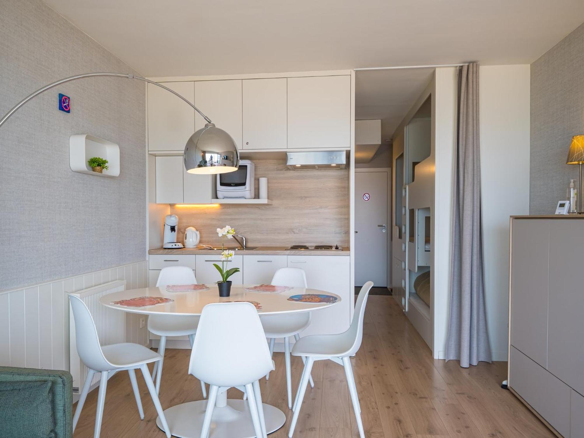 Apartment On 6th Floor For Family